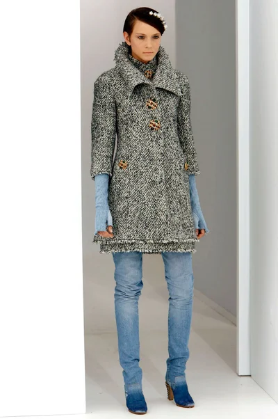 Look 10